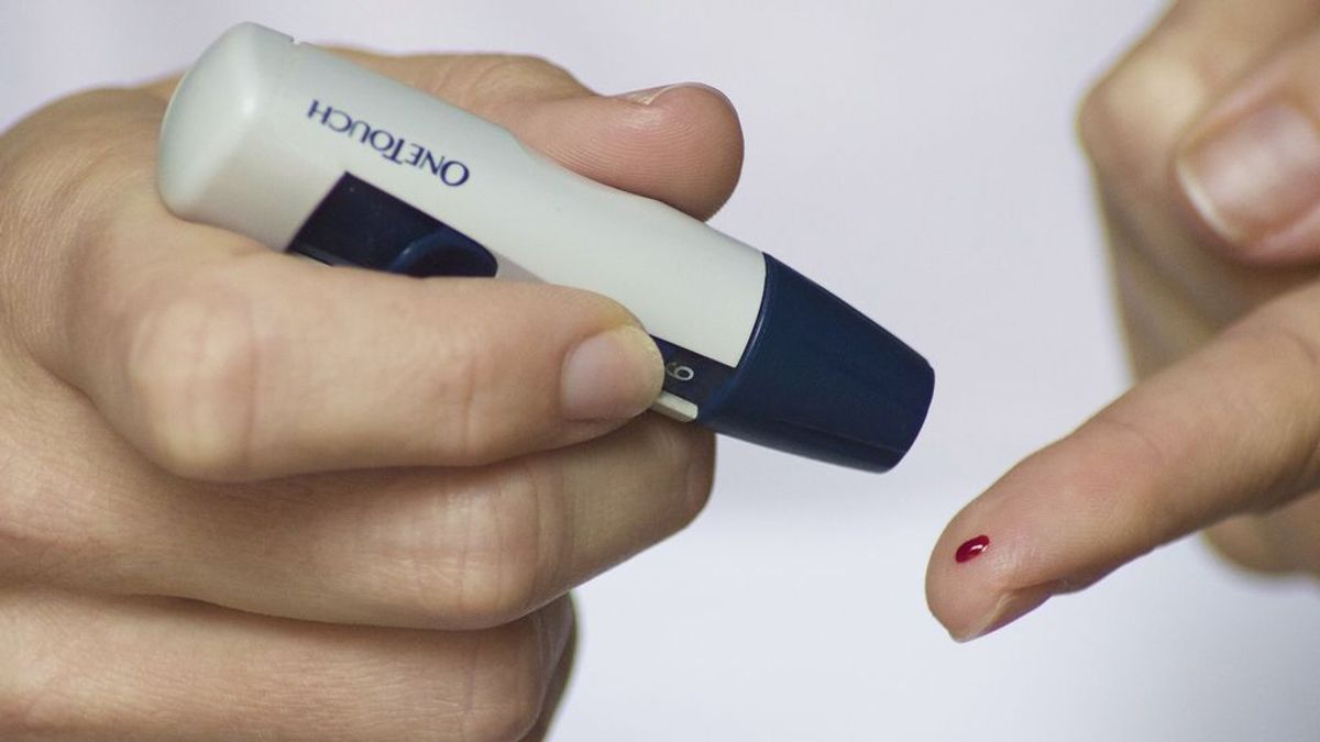 El fin de los pinchazos en la diabetes: inventan una máquina para medir la glucosa de forma no invasiva