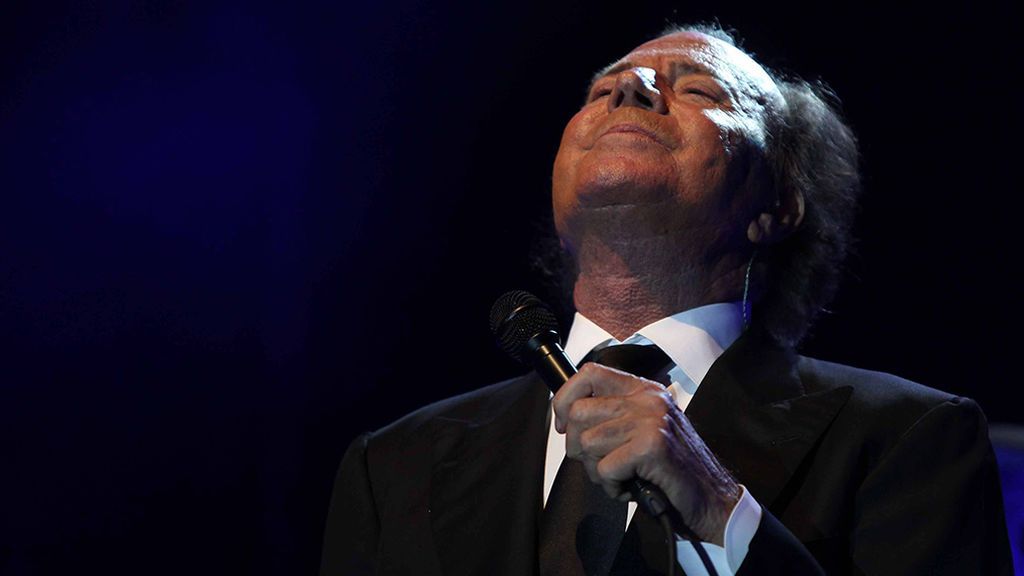 Julio Iglesias dará en Fuengirola su único concierto en España Julio Iglesias dará en Fuengirola su único concierto en España