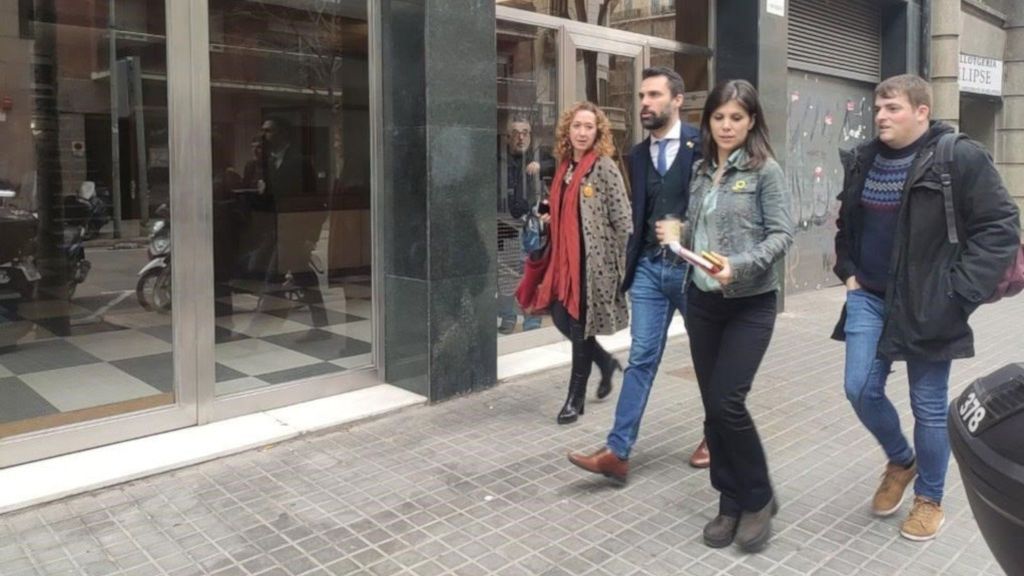 Desconcierto en ERC por la comparecencia de Torra Desconcierto en ERC por la comparecencia de Torra