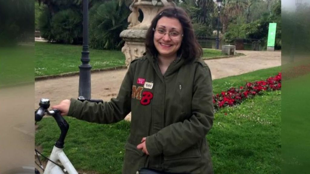 Estela, de 21 años, desapareció en el aeropuerto de Barajas al llegar desde Brasil