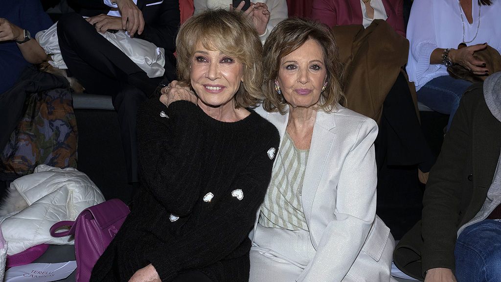 Mila Ximénez, junto a Teresa Campos en el front row