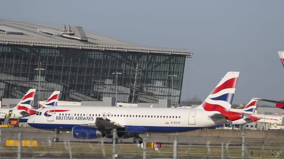 Detienen un avión en Heathrow por posibles casos de coronavirus Detienen un avión en Heathrow por posibles casos de coronavirus