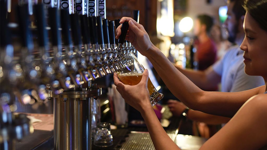 La cadena Wetherspoon ofrecerá un mes de descuento en alcoholes europeos y británicos por el Brexit La cadena Wetherspoon ofrecerá un mes de descuento en alcoholes europeos y británicos por el Brexit