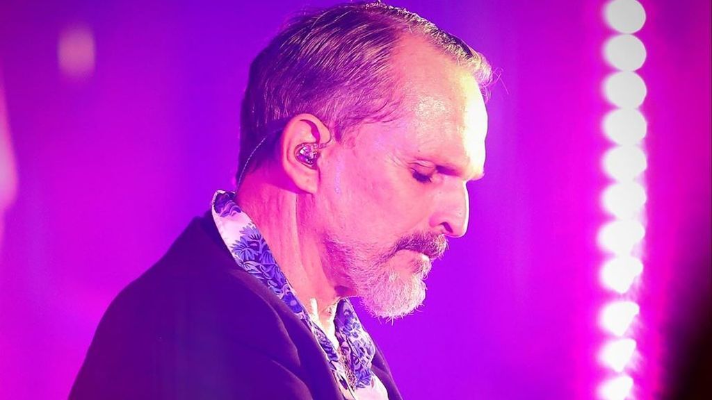 Miguel Bosé: "Mi infancia fue muy atormentada, muy solitaria y hermética"