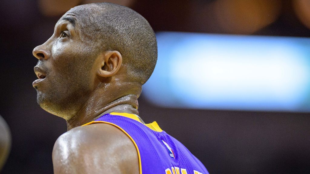 Las horas previas a la muerte de Kobe Bryant: "Vino a misa y vi que se había bendecido porque tenía agua bendita"