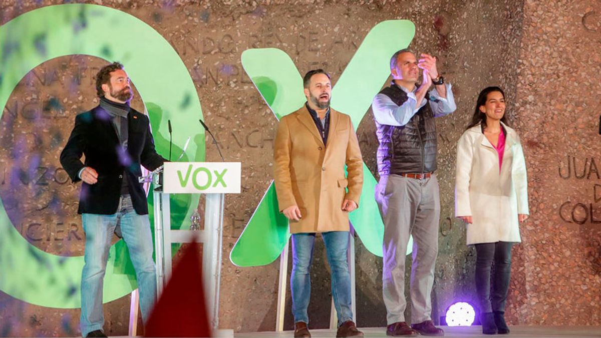 Sangría en Vox: más de medio centenar de dirigentes dimite en cuatro meses Sangría en Vox: más de medio centenar de dirigentes dimite en cuatro meses