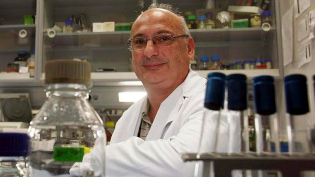 El microbiólogo Mojica asegura que el coronavirus puede ser una mutación salida de un laboratorio