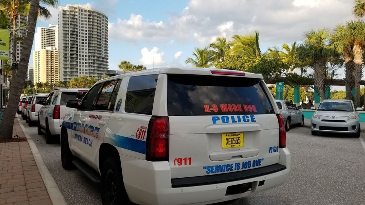 Dos muertos y dos heridos por disparos en un funeral en Florida