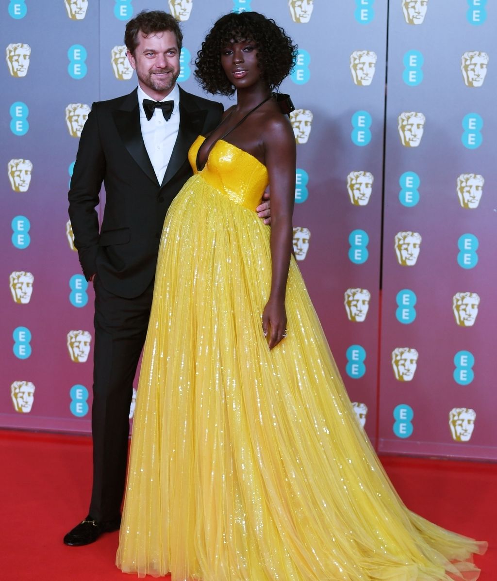 Joshua Jackson y Jodie Turner-Smith en la alfombra roja de los Premios Bafta 2019