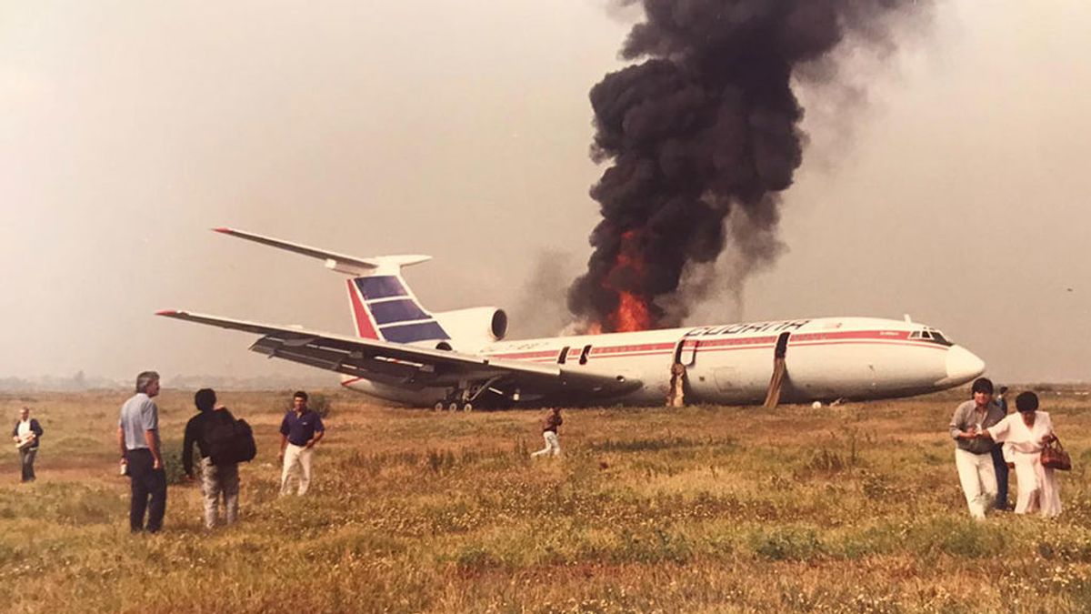 "Avionazo en el aeropuerto: volvieron a nacer": cómo viví un aterrizaje de emergencia