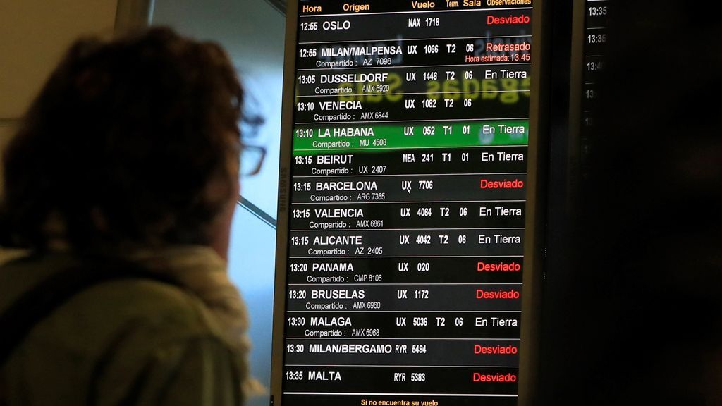 Reabre el espacio aéreo de Barajas de forma gradual después de desviar 22 vuelos por un dron