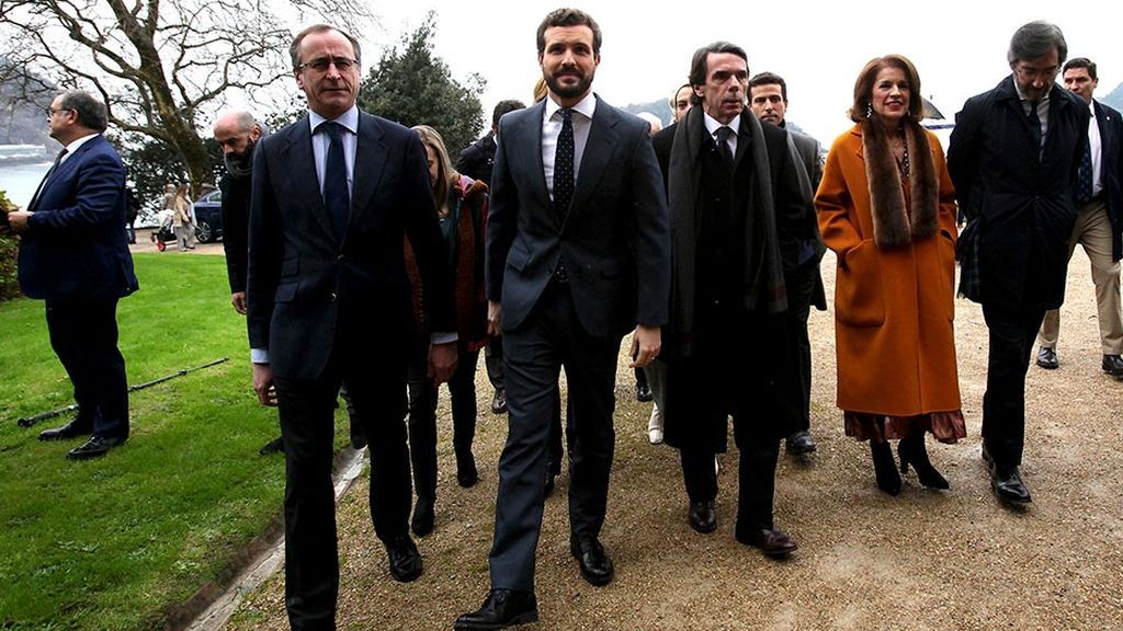Casado y su negociación con Arrimadas: Feijóo es intocable y Alonso queda en el aire Casado y su negociación con Arrimadas: Feijóo es intocable y Alonso queda en el aire