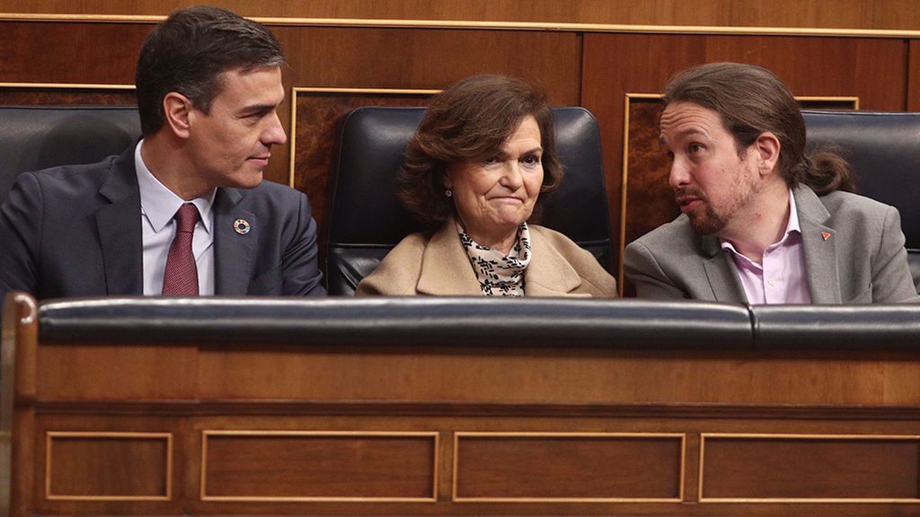 Sánchez, Calvo e Iglesias sentados en el banco azul durante la apertura solemne Sánchez, Calvo e Iglesias sentados en el banco azul durante la apertura solemne