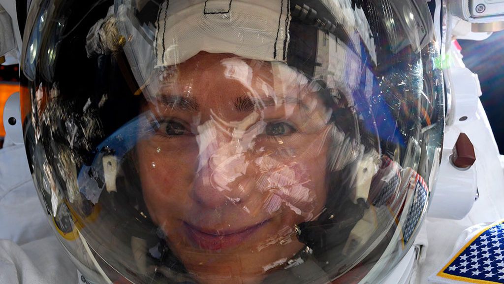La selfi de la austronauta Jessica Meir