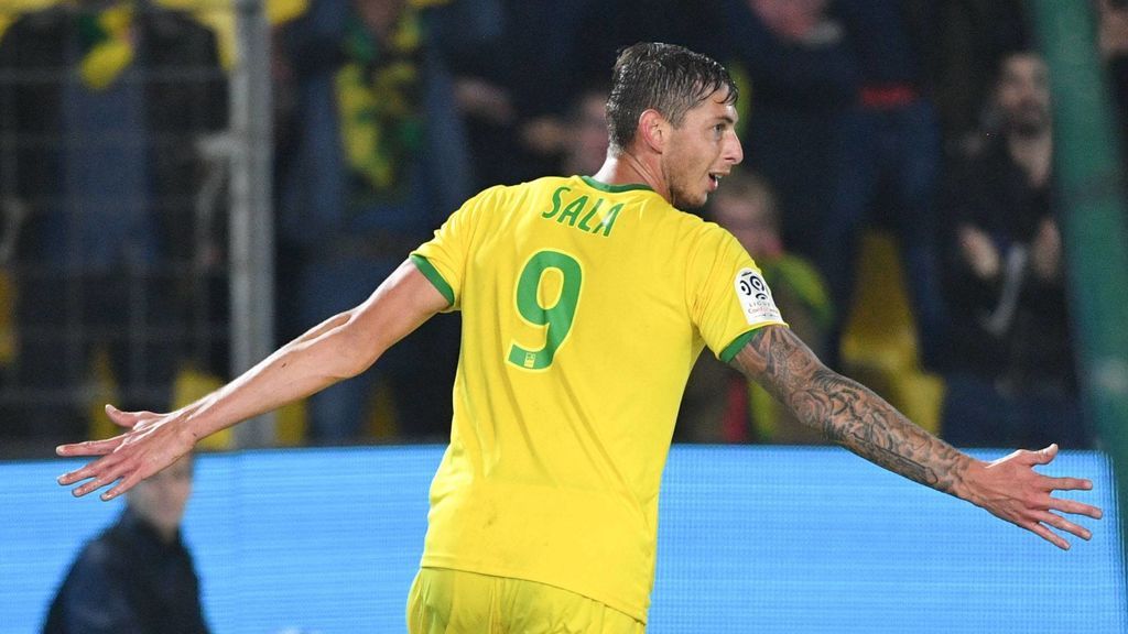 La carta del mejor amigo de Emiliano Sala: "No hay un solo día que El Emi no esté con nosotros" La carta del mejor amigo de Emiliano Sala: "No hay un solo día que El Emi no esté con nosotros"