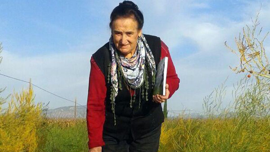 La historia de ‘La Tilli’: 80 años, campesina, analfabeta… y escritora de cuentos para niños