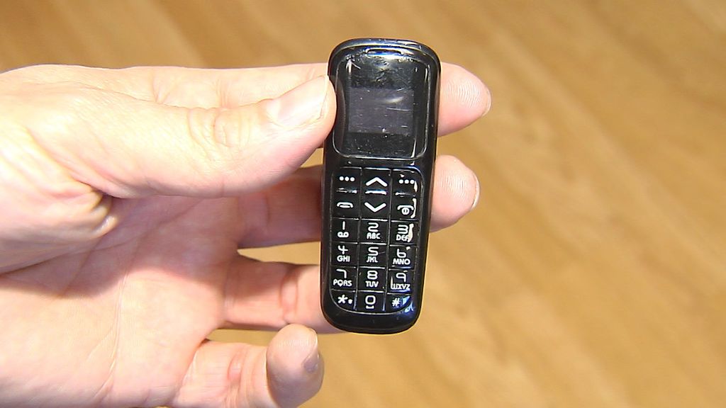 Minimóvil localizado en una prisión