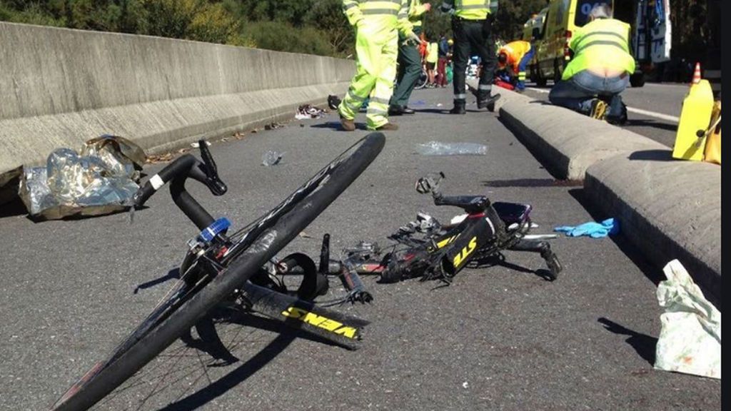 Muere un ciclista al ser arrollado por un camión en una carretera de Vigo