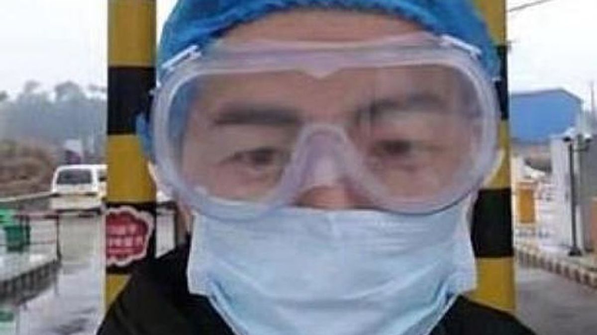 Un médico en Wuhan muere de un infarto tras trabajar durante 10 días sin descanso