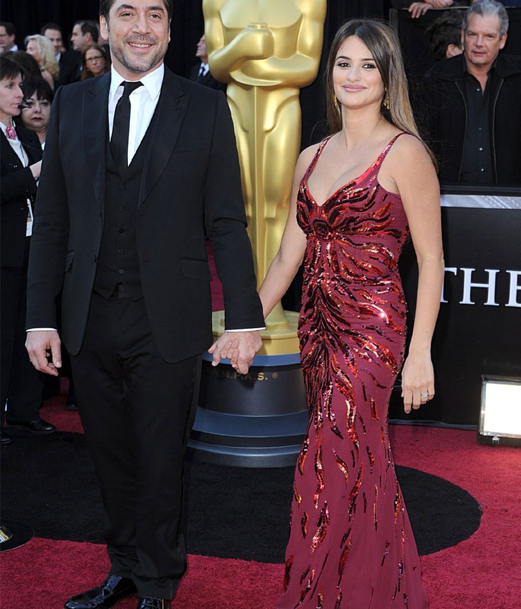 Penélope Cruz con Javier Bardem, en los Oscars de 2011