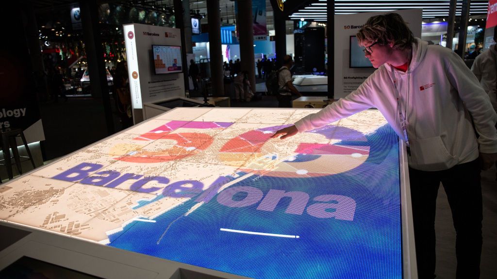 Entre el miedo y la prevención ante el coronavirus: ¿es seguro asistir al Mobile World Congress de Barcelona? Entre el miedo y la prevención ante el coronavirus: ¿es seguro asistir al Mobile World Congress de Barcelona?