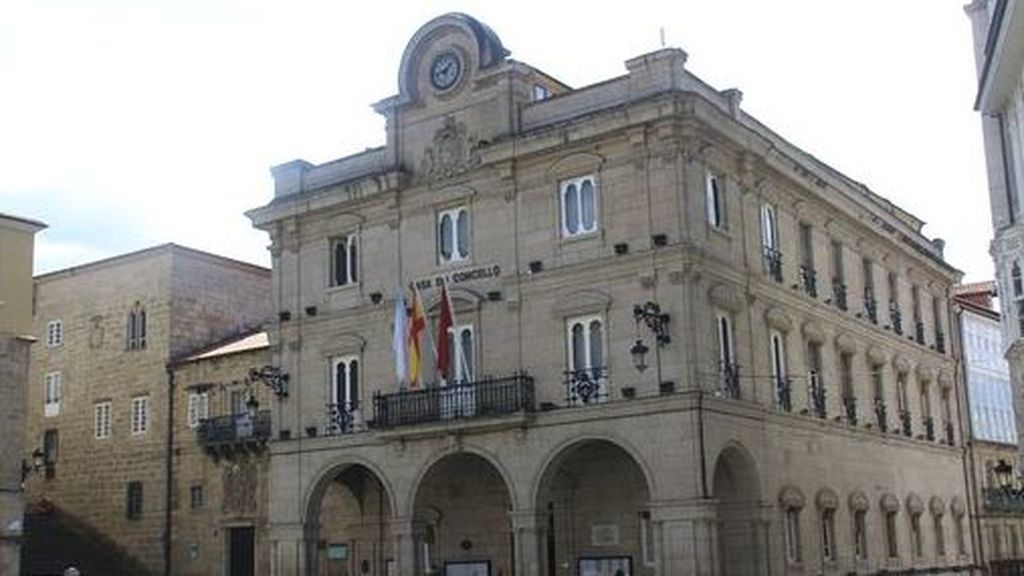 Ourense contratará un 'city manager' con un sueldo superior al de Pedro Sánchez Ourense contratará un 'city manager' con un sueldo superior al de Pedro Sánchez