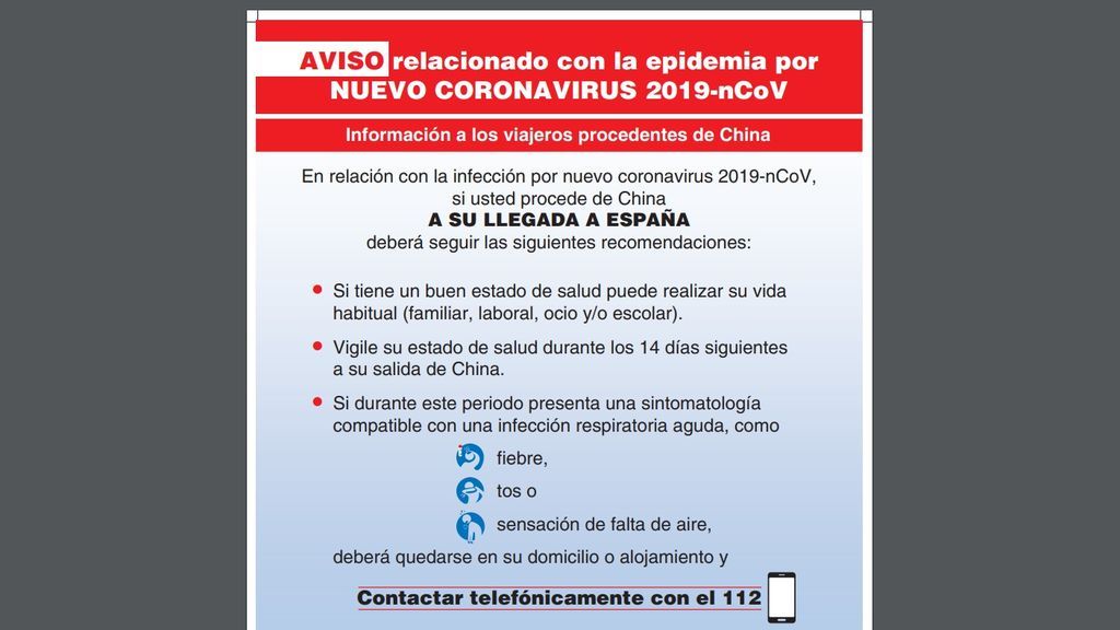 Precauciones por el coronavirus en España: carteles informativos con recomendaciones en los aeropuertos