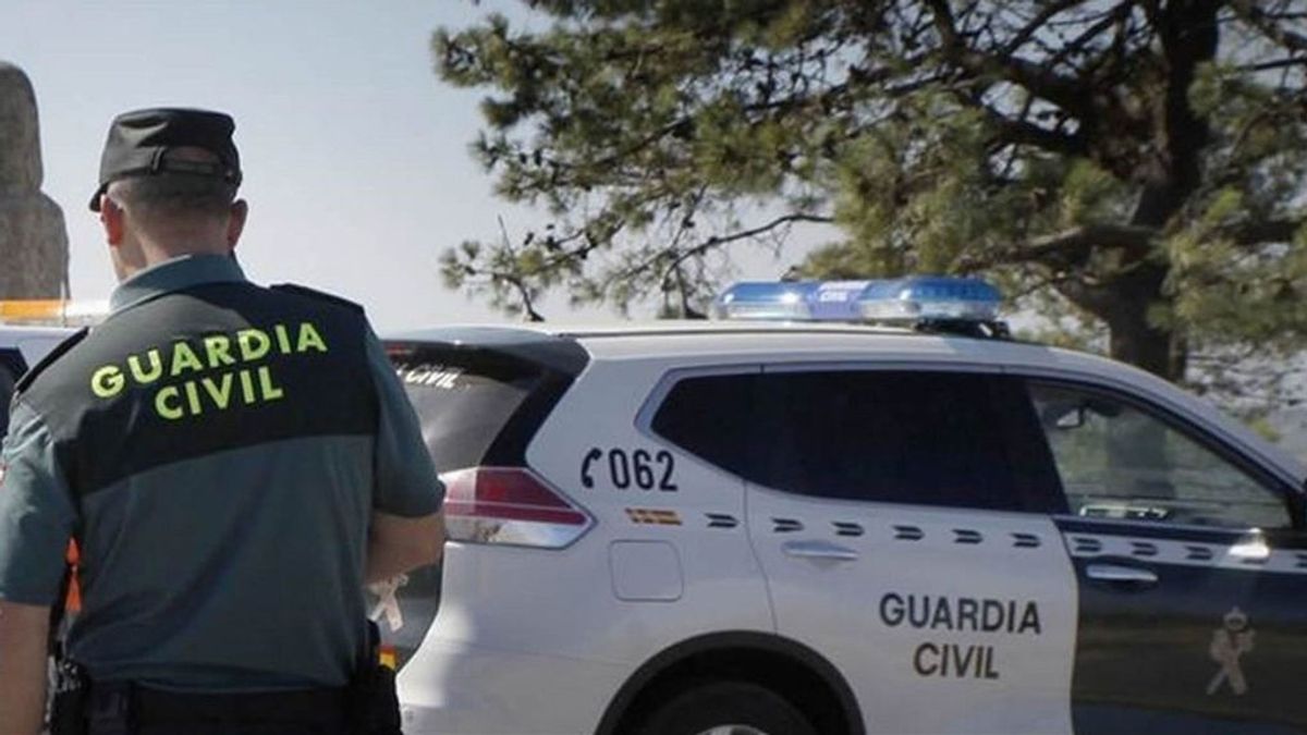 Condenado a ocho meses de prisión por agredir este viernes a un guardia civil en Alsasua Condenado a ocho meses de prisión por agredir este viernes a un guardia civil en Alsasua