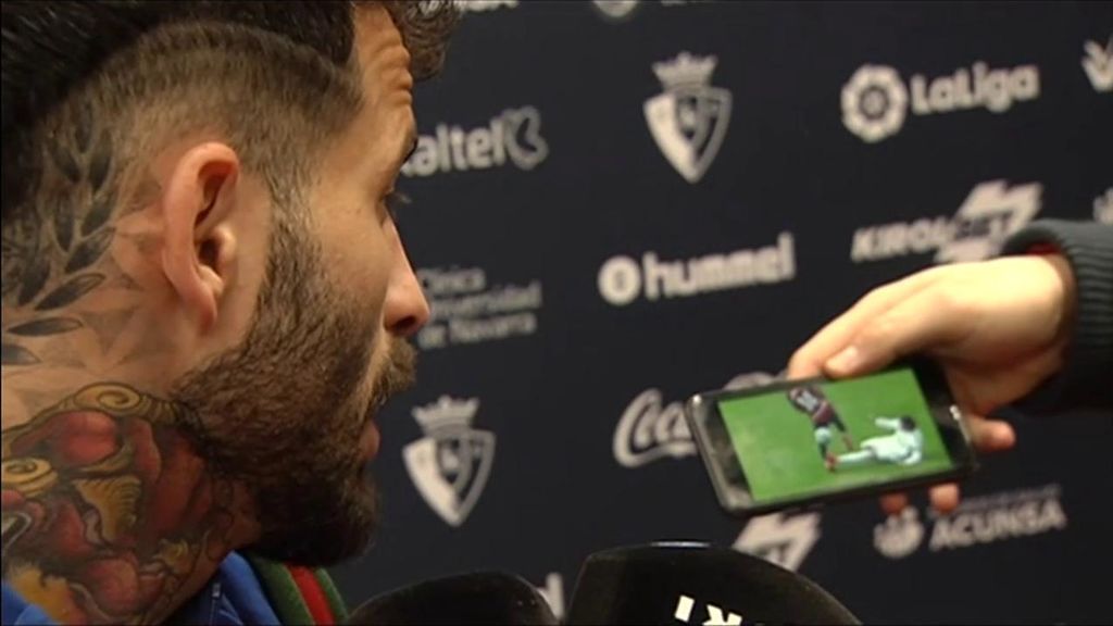 La reacción de Rubén García al ver la entrada de Sergio Ramos: "Si el VAR entra, eso es roja"