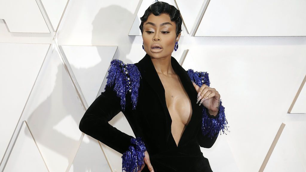 Blac Chyna posa en la alfombra roja de los Premios Óscar 2020