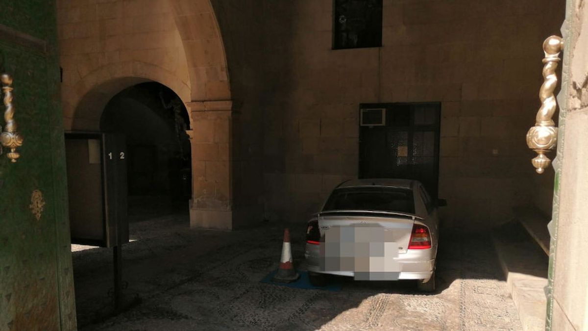 Aparca el coche en el interior del Ayuntamiento de Alicante Aparca el coche en el interior del Ayuntamiento de Alicante