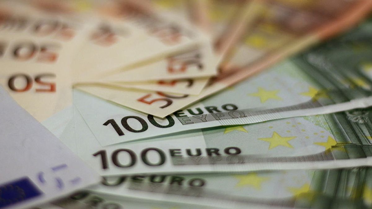 El Tesoro coloca 4.495 millones a tipos más negativos El Tesoro coloca 4.495 millones a tipos más negativos