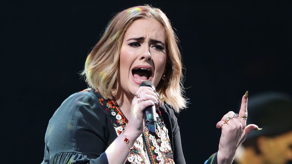 Una fan se encuentra con Adele y no la reconoce por su pérdida de peso: "No sabía que era ella"