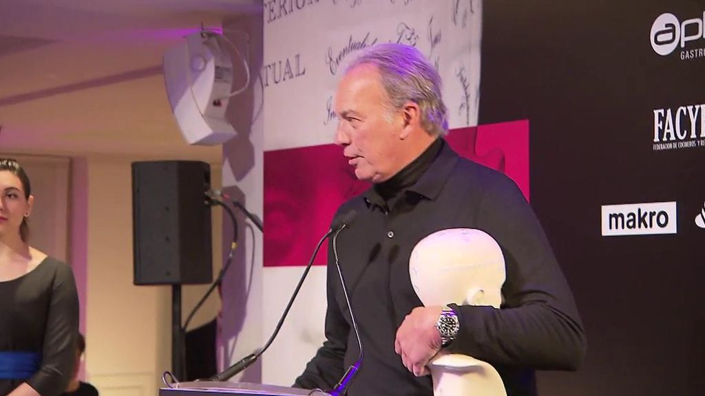 Bertín Osborne premiado en los premios Cubi