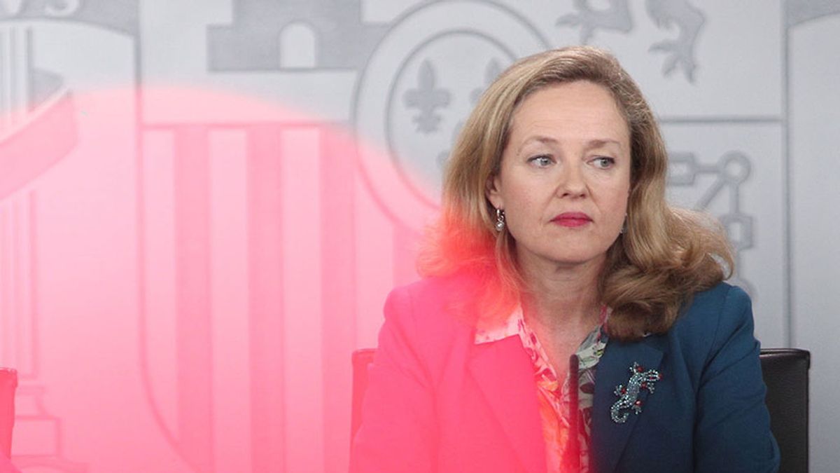 El gobierno presenta una nueva senda de ajuste que no contempla el equilibrio presupuestario El gobierno presenta una nueva senda de ajuste que no contempla el equilibrio presupuestario