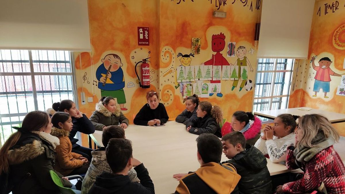 Alumnas de Córdoba contra el ‘micromachismo’ de la farmacéutica Bayer: “los hombres también pueden limpiar culitos de bebés” Alumnas de Córdoba contra el ‘micromachismo’ de la farmacéutica Bayer: “los hombres también pueden limpiar culitos de bebés”