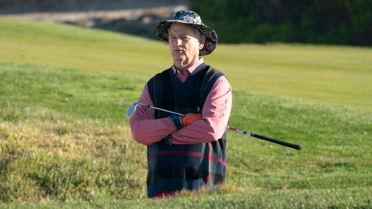 Bill Murray se toma un chupito de tequila que le ofrece una mujer en pleno torneo de golf Bill Murray se toma un chupito de tequila que le ofrece una mujer en pleno torneo de golf