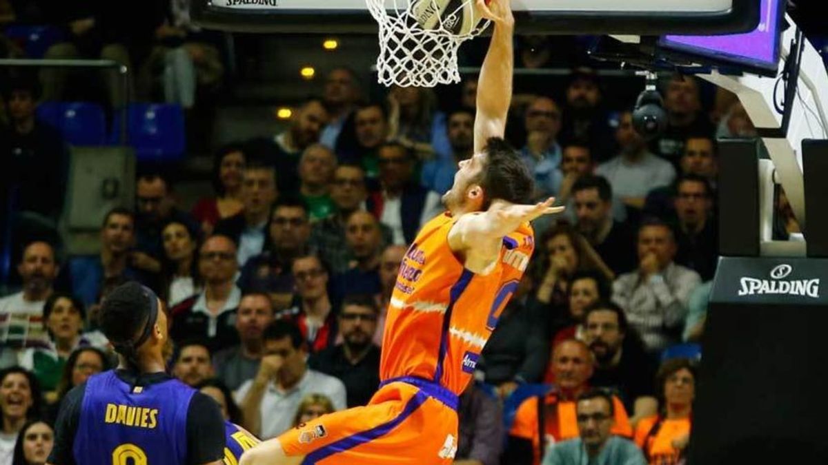 El Valencia Basket elimina al Barça de la Copa del Rey (78-82) El Valencia Basket elimina al Barça de la Copa del Rey (78-82)