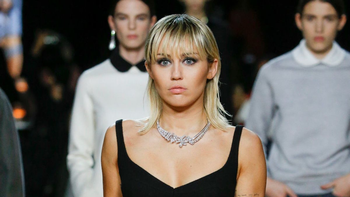 Miley Cyrus desfiló por sorpresa para Marc Jacobs en la Fashion Week de Nueva York Miley Cyrus desfiló por sorpresa para Marc Jacobs en la Fashion Week de Nueva York