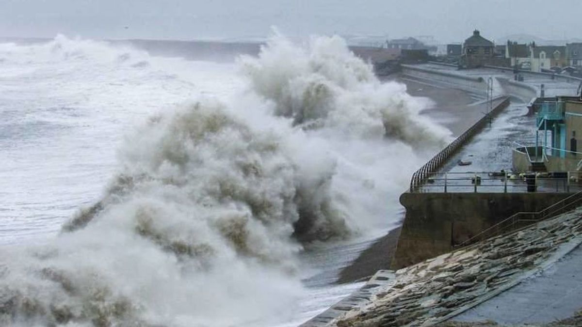 De Galicia al País Vasco: aviso por olas de más de 6 metros