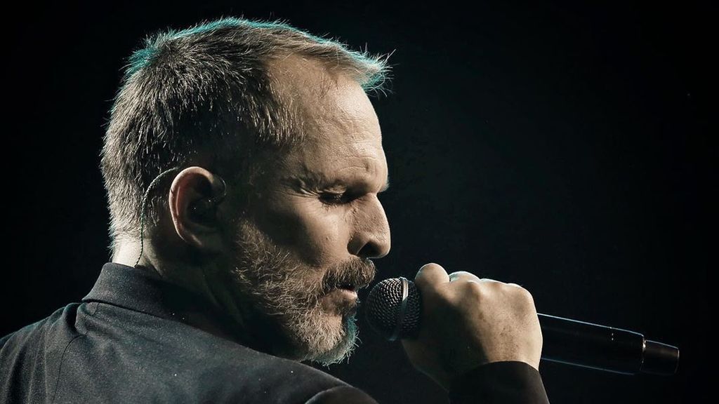 Miguel Bosé desmiente que esté de nuevo enamorado: "Al parecer tengo pareja y no sé quién es"