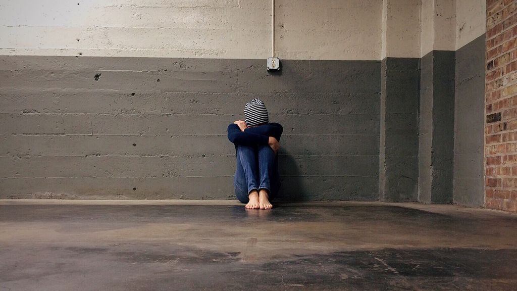 Un alumno de 14 años, víctima de acoso escolar, hospitalizado tras un intentar suicidarse en Mutxamel (Alicante) Un alumno de 14 años, víctima de acoso escolar, hospitalizado tras un intentar suicidarse en Mutxamel (Alicante)