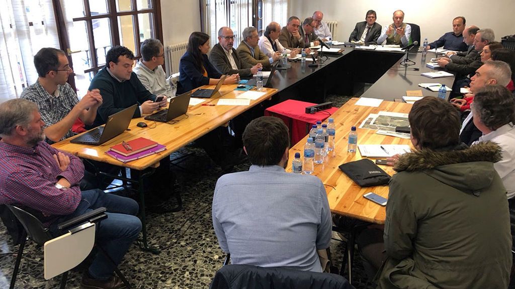 El rescate de los dos empleados sepultados en el vertedero de Zaldibar se retrasa hasta la semana que viene El rescate de los dos empleados sepultados en el vertedero de Zaldibar se retrasa hasta la semana que viene