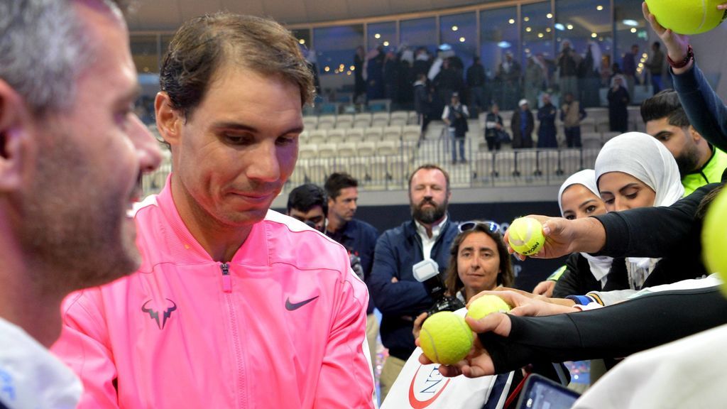 El ejemplo de civismo de Rafa Nadal: limpia una máquina del gimnasio antes y después de usarla