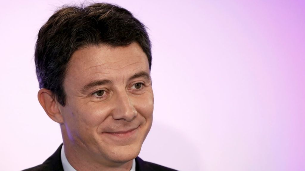El candidato de Macron a la alcaldía de París se retira tras la difusión de un vídeo íntimo El candidato de Macron a la alcaldía de París se retira tras la difusión de un vídeo íntimo