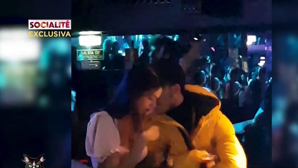 Andrea, cazada con un nuevo chico