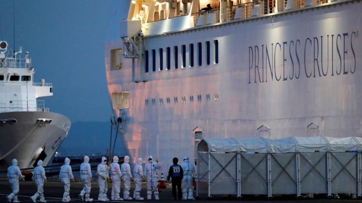 Ascienden a 285 los casos confirmados por coronavirus en el crucero 'Diamond princess' de Japón