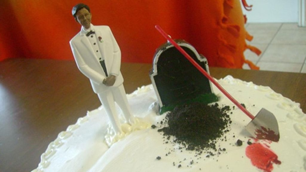Las mejores tartas para celebrar tu divorcio, en imágenes / RiotDaily
