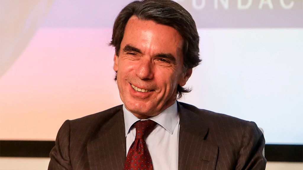 El porqué de la inesperada foto de Aznar con la hija de Sarah Ferguson en Pakistán El porqué de la inesperada foto de Aznar con la hija de Sarah Ferguson en Pakistán