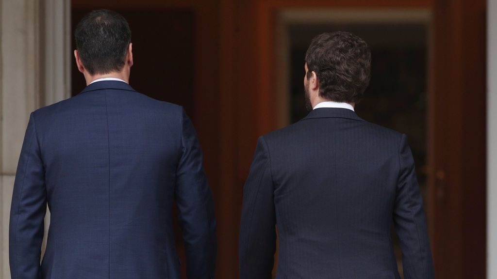 En directo: ruedas de presa tras el encuentro de Sánchez y Casado en La Moncloa En directo: ruedas de presa tras el encuentro de Sánchez y Casado en La Moncloa